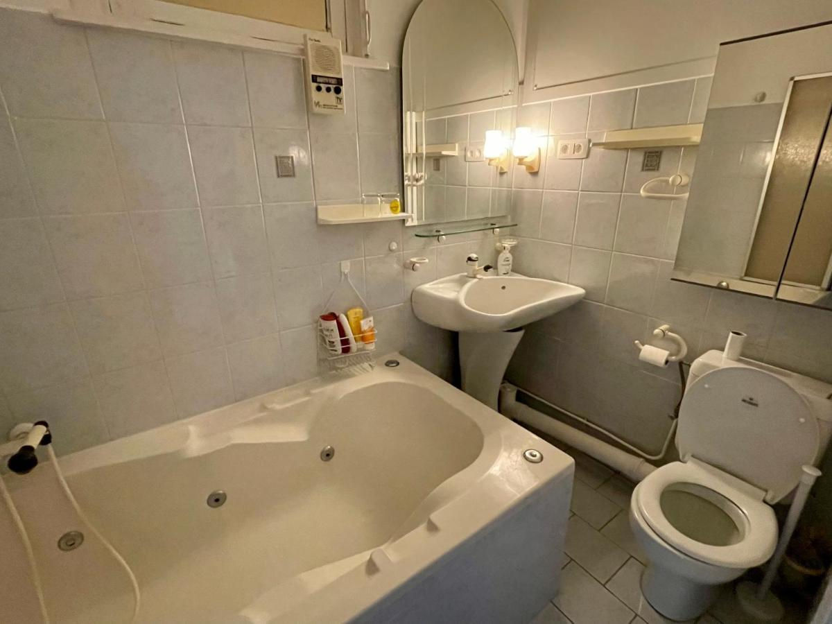 Superbe Appartement Duplex Avec Jacuzzi Brussels Ngoại thất bức ảnh
